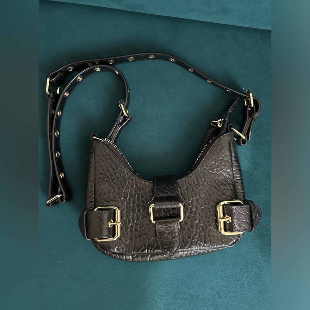 NÚNOO Palma Black Leather Crossbody Bag